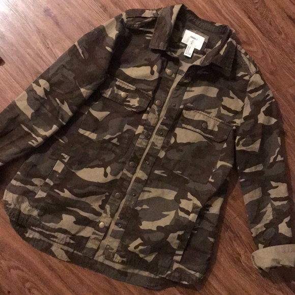Forever 21 Jackets & Blazers - Camo jacket